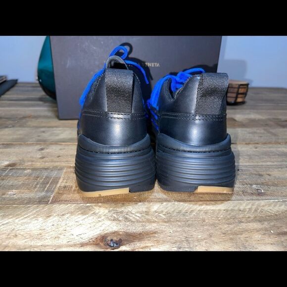 Bottega Veneta Contrast Lace Sneakers main image 11
